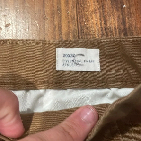 Old Navy Khaki’s - Picture 3 of 4